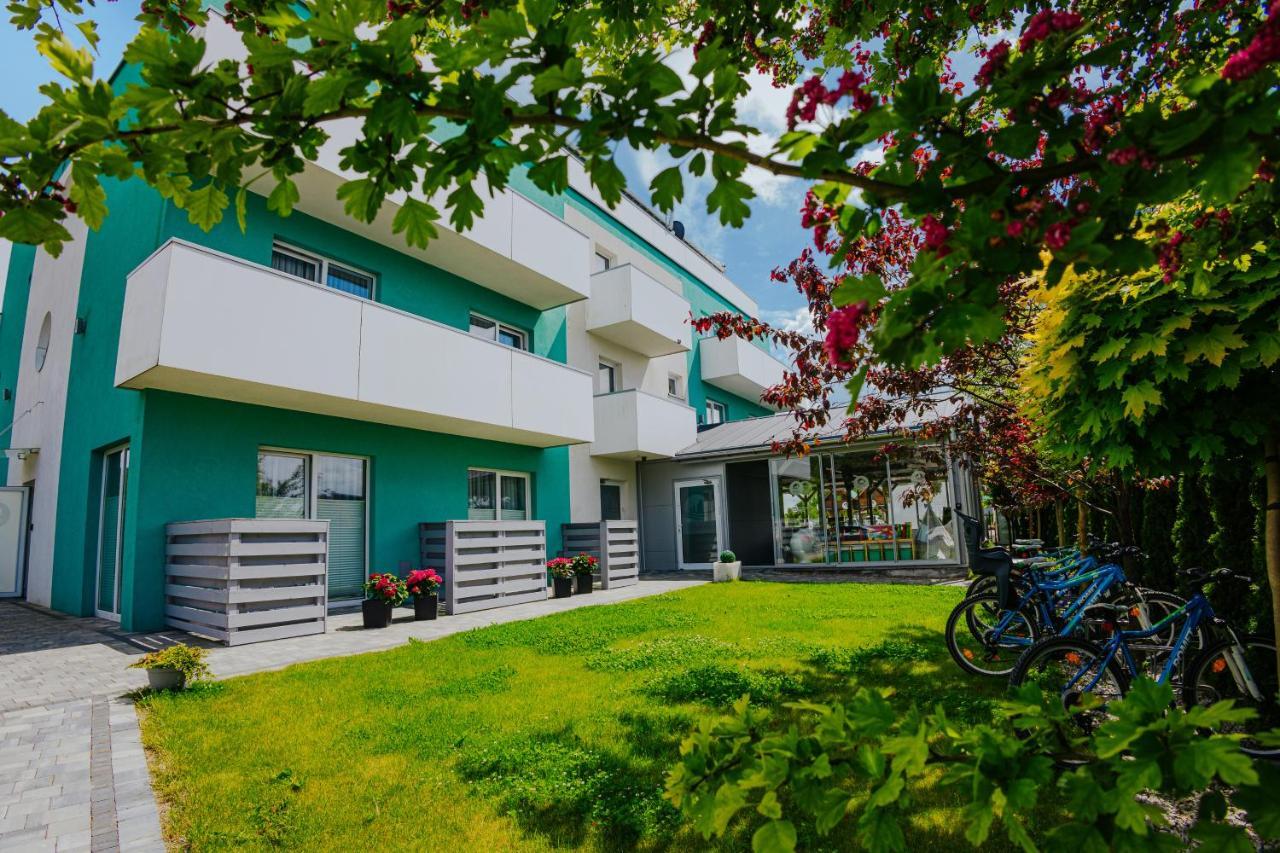 Hotel Osrodek Sea Star Premium Sarbinowo Exterior foto